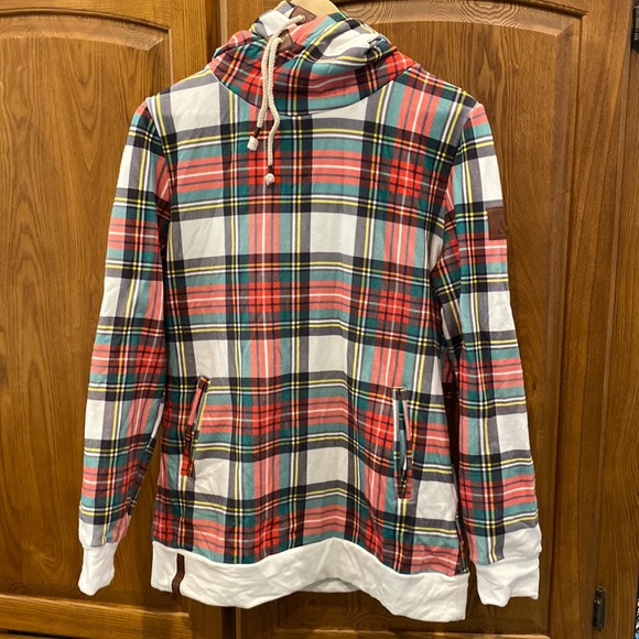 AMPERSAND AVE Tops - Ampersand holiday hoodie size large